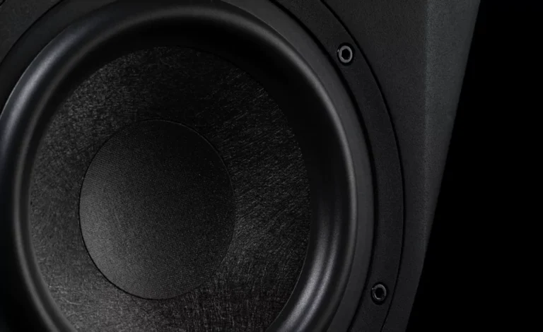ADAM Audio A77H：非凡音質的強大后盾：功放、揚聲單元和箱體設計